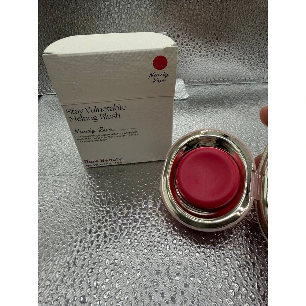 Rare Beauty Stay Vulnerable Melting Blush in Nearly Rose New